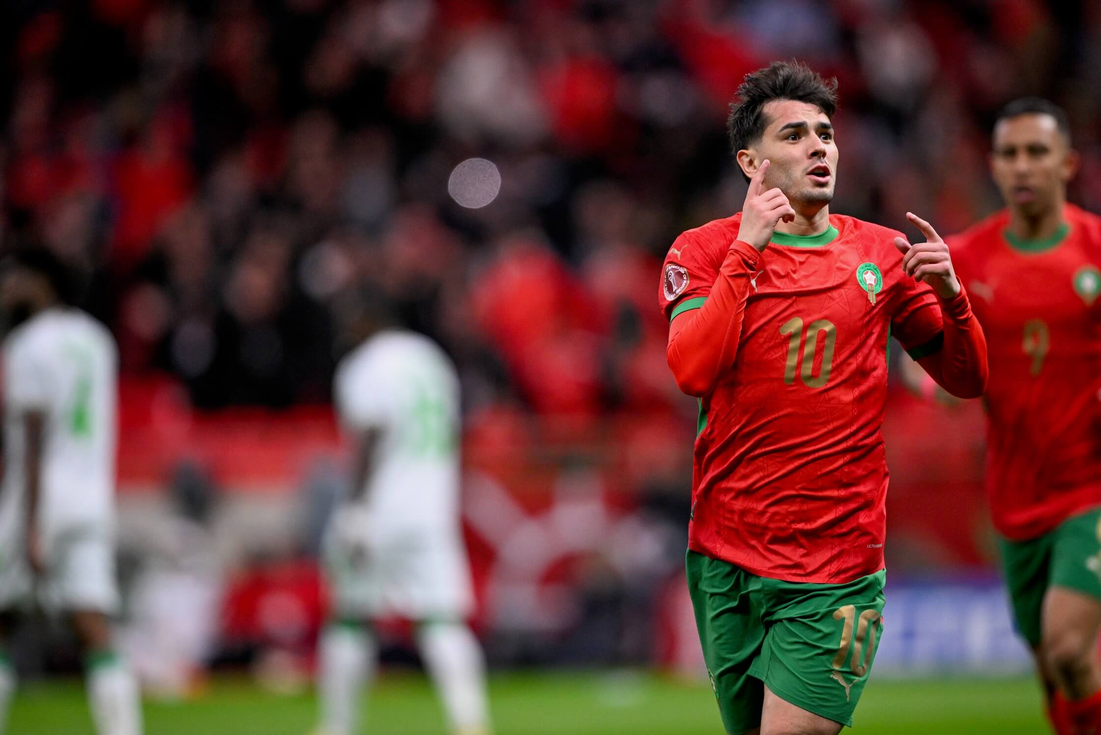  الركراكي: المباراة كانت صعبة، والفوز جاء عن جدارة واستحقاق.. دياز: من الرائع أن نلعب في الرباط أمام جماهيرنا 