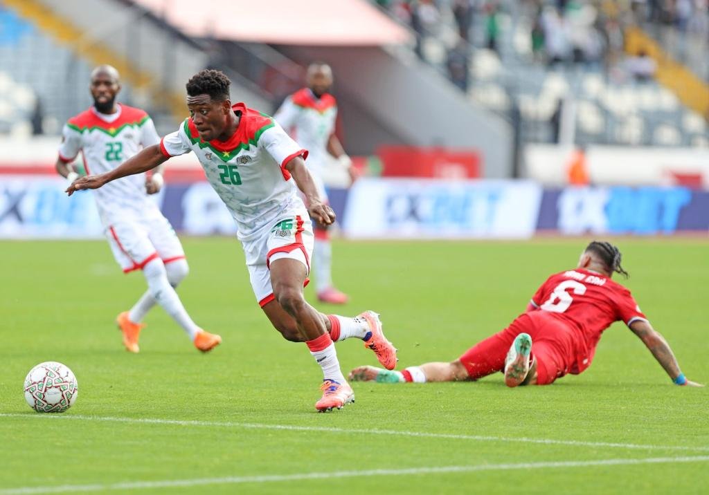  منتخب بوركينا فاسو يحقق فوزا مثيرا على غينيا الاستوائية في أولى مبارياته في كأس أمم إفريقيا 