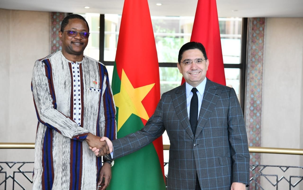 وزير خارجية بوركينافاسو يشيد بدور المغرب في "تعزيز السلام" بمنطقة الساحل