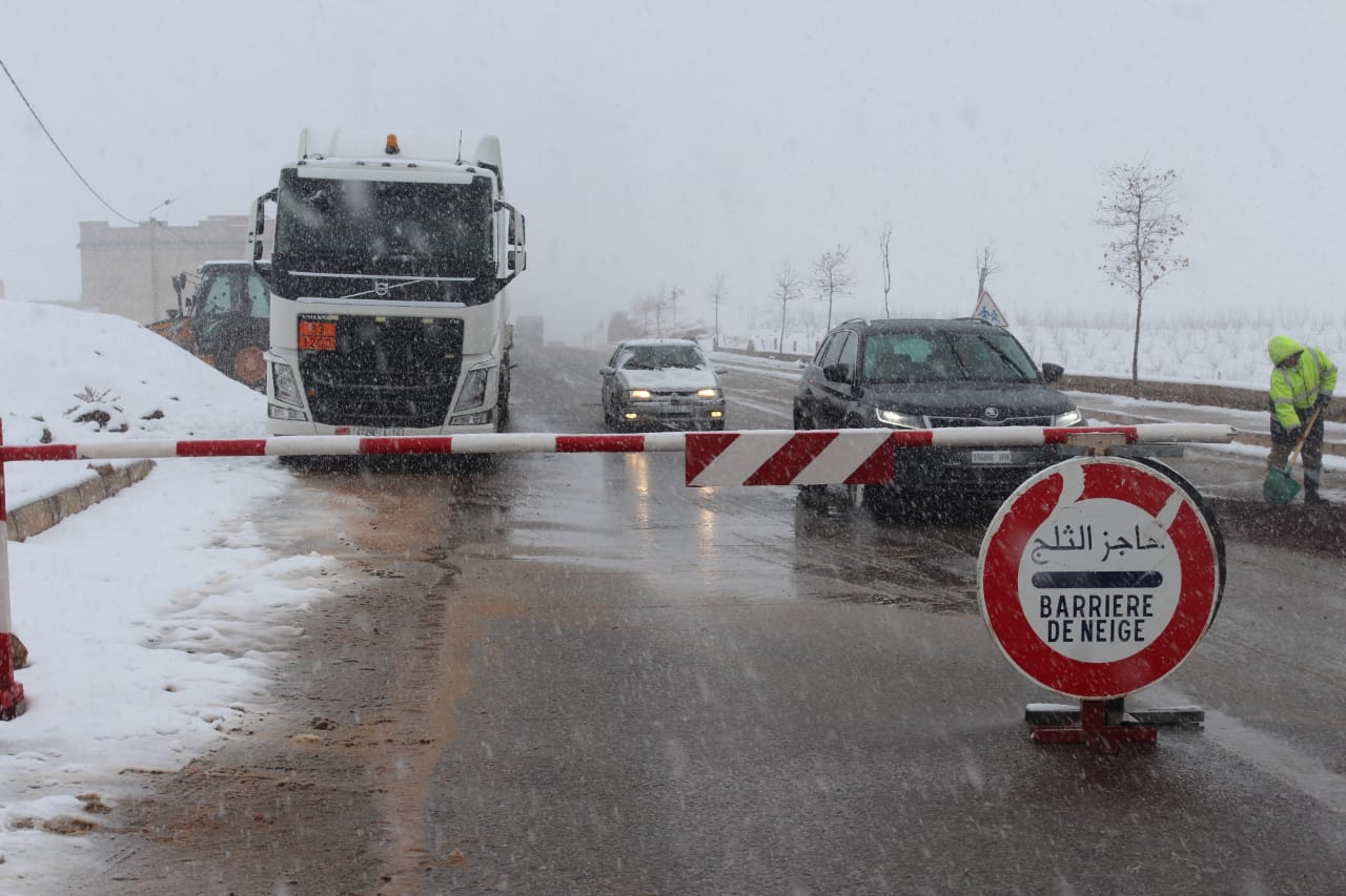 نشرة إنذارية.. أمطار قوية وتساقطات ثلجية ورياح عاصفية قوية بعدد من مناطق المملكة