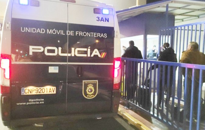 مذكرة توقيف أوروبية تقود إلى توقيف بلجيكي أثناء محاولته مغادرة سبتة نحو الفنيدق