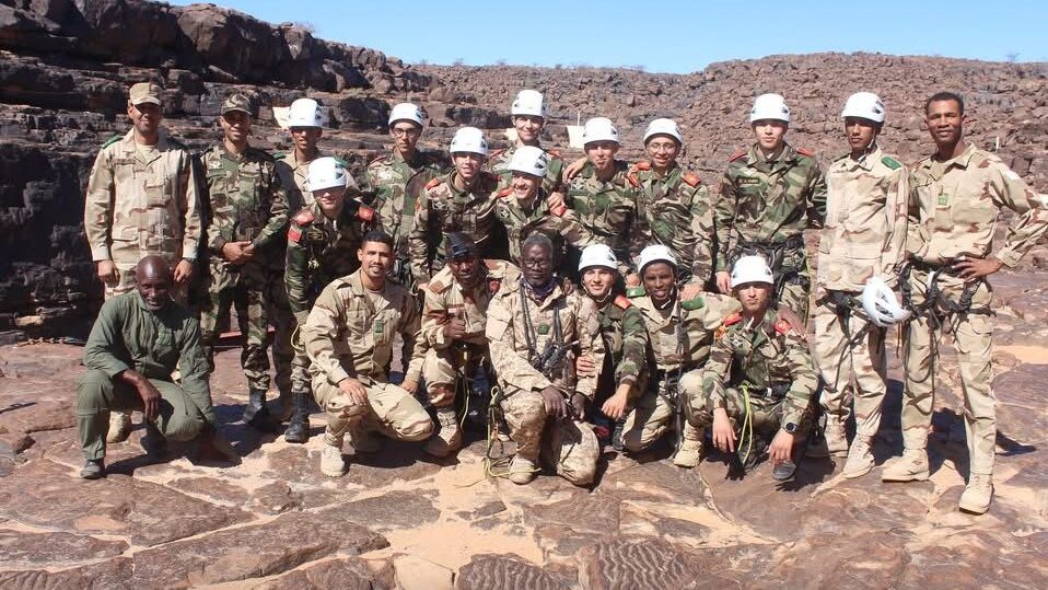  وفد عسكري مغربي يزور الأكاديمية العسكرية في موريتانيا لتعزيز التعاون والتكوين المشترك 