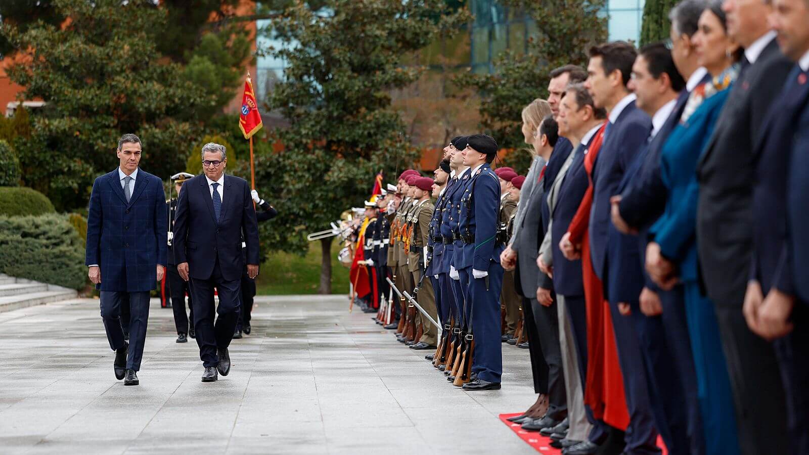  الحدود البحرية وإدارة المجال الجوي وجبل تروبيك.. هل يكون اجتماع مدريد الموعد الحاسم للمضي نحو "الخطوة الموالية" في حل القضايا العالقة بين المغرب وإسبانيا؟ 