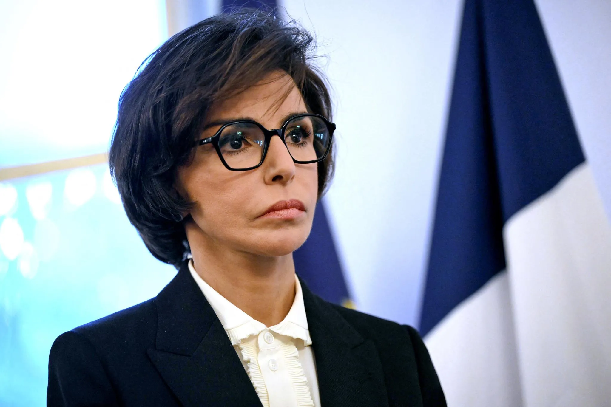  القضاء الفرنسي يباشر عمليات تفتيش تطال وزيرة الثقافة رشيدة داتي على خلفية شبهات فساد مرتبطة بفترة عضويتها في البرلمان الأوروبي 