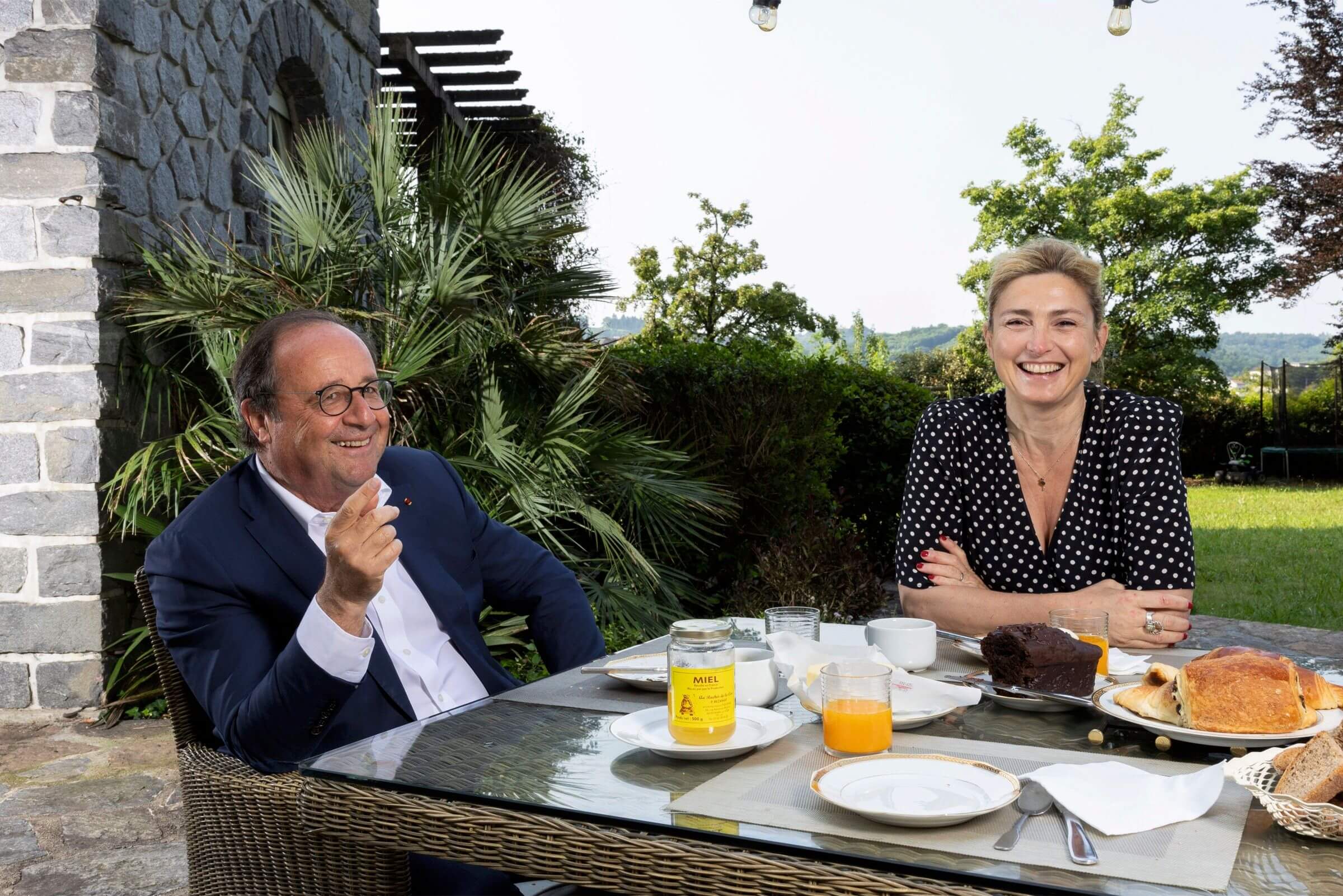  جدل في فرنسا بعد تورط جزائريَّين في سرقة منزل الرئيس السابق فرانسوا هولاند 