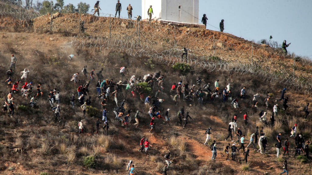  السلطات المغربية تُحبط تحركات لمهاجرين غير نظاميين وتُحكم المراقبة شمال المملكة 