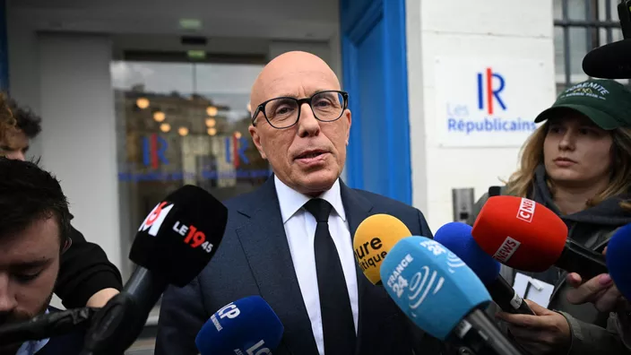  رئيس حزب الاتحاد الديغولي الجمهوري: النظام الجزائري يحتاج إلى فرنسا كـ"عدو مفيد" أكثر مما يحتاجها كشريك واقعي.. وخطاب التخوين والقطيعة يوفّر له هامشا إضافيا للاستمرار في السلطة 