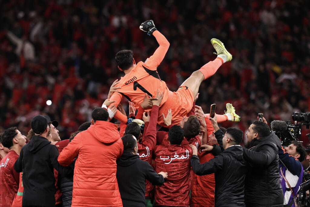  ياسين بونو.. "الجدار الأعظم" وحارس "عرين الأسود" يقود المنتخب المغربي للنهائي الحلم لأول مرة منذ 2002 