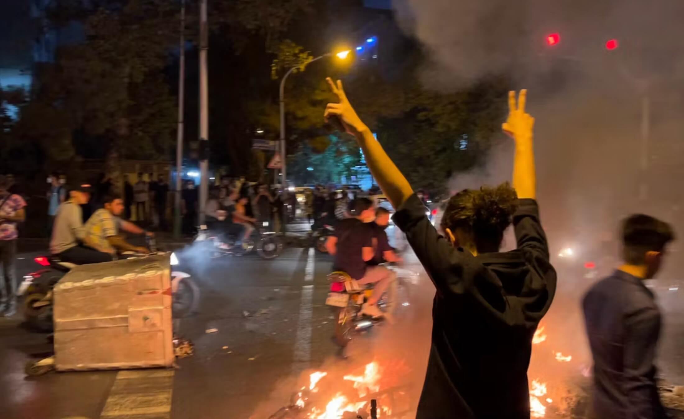زلزال احتجاجي في إيران بعد سقوط مادورو في فنزويلا.. الجزائر تراقب في صمت الانهيار السريع لحلفاء الطرح الانفصالي