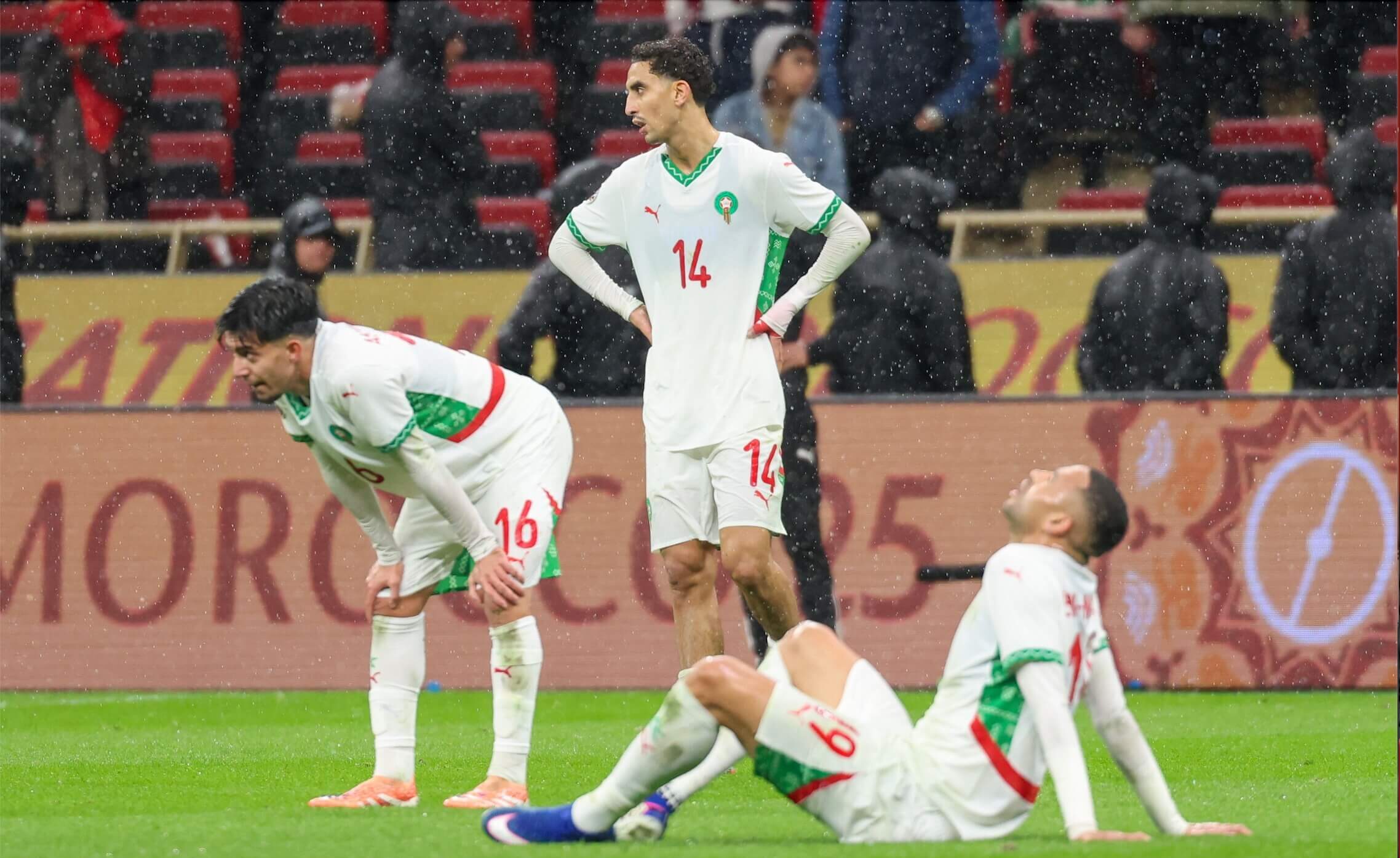  الملك محمد السادس في برقية إلى المنتخب المغربي: نحثكم على مواصلة الجهود لتشريف كرة القدم المغربية في مختلف المحافل الكروية الدولية 