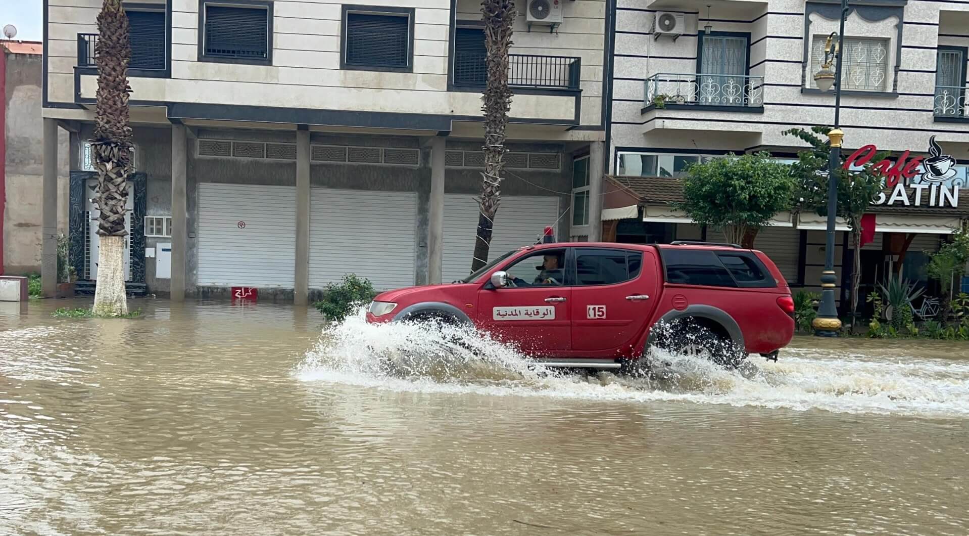  هيئة المحامين بطنجة تدعو إلى إعلان القصر الكبير منطقة منكوبة وتطالب بتفعيل التعويض القانوني 