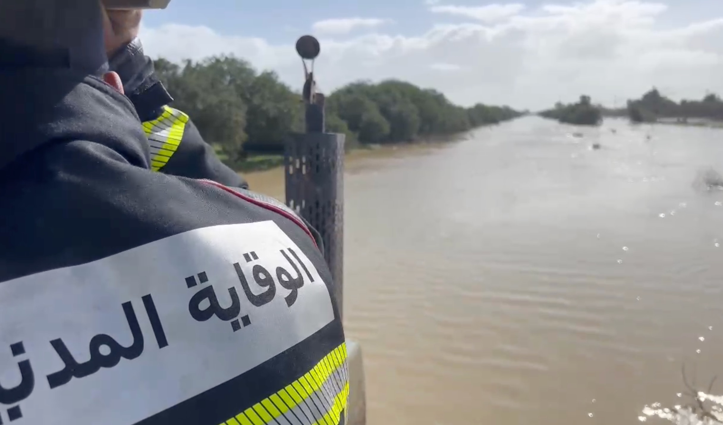  تدابير وقائية بدوار آيت داود بسيدي قاسم تحسبا لارتفاع منسوب مياه واد سبو 