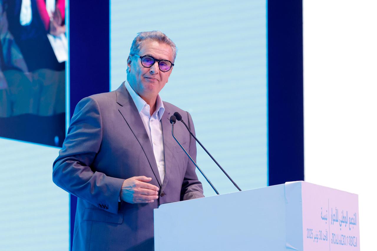  الأحرار يعلن تنظيم مؤتمر استثنائي لانتخاب قيادة جديدة ويؤكد مواصلة مساندة الحكومة إلى نهاية ولايتها 