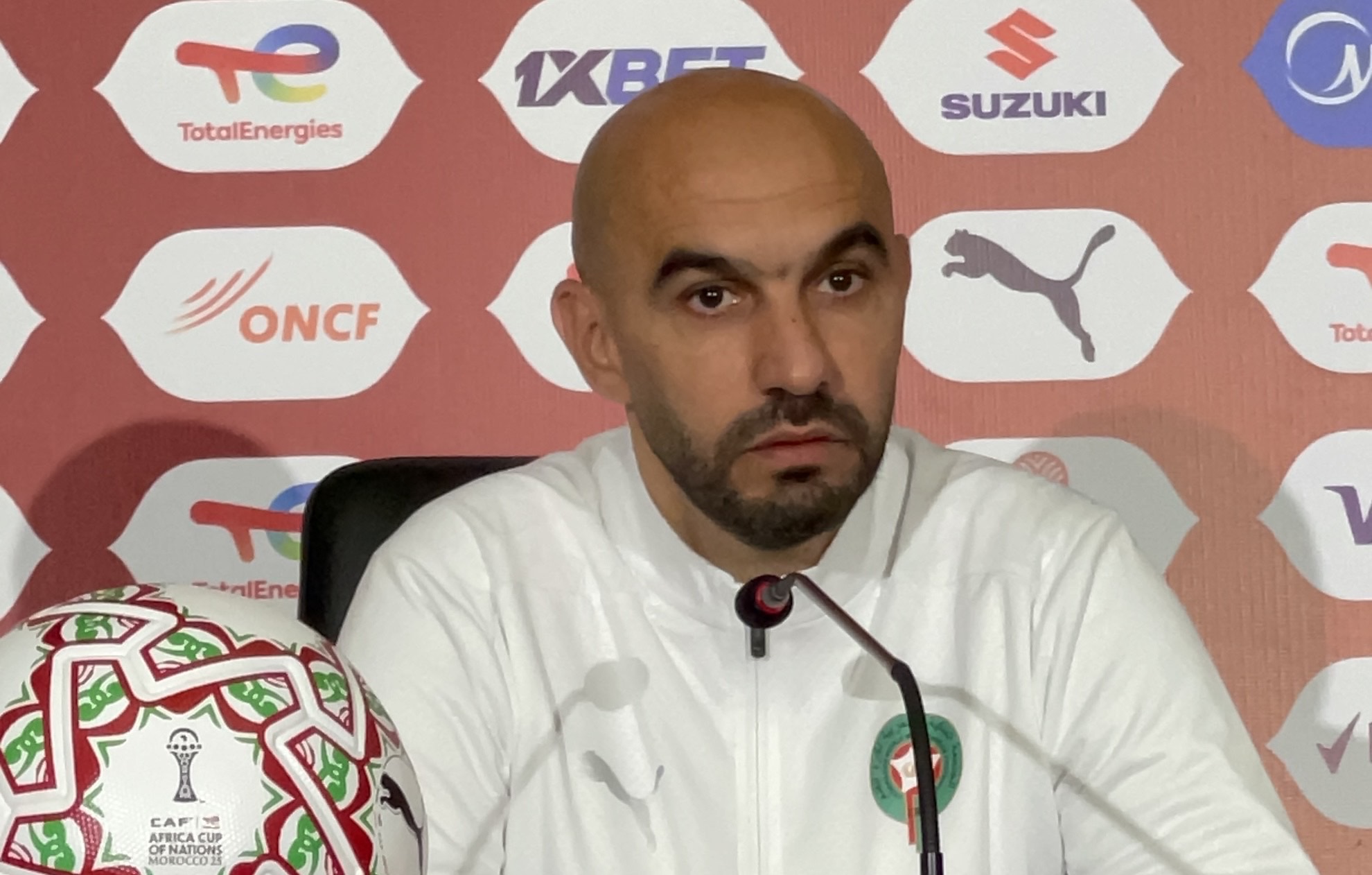 الركراكي: مواجهة المغرب والكاميرون بمثابة معركة حقيقية بين منتخبين كبيرين