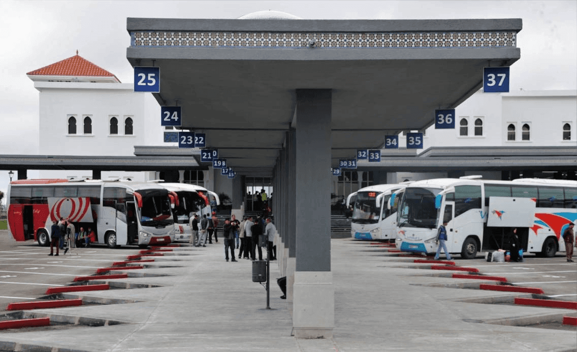 كلفة النقل بالمغرب تنفلت تحت ضغط حرب الشرق الأوسط رغم إقرار الحكومة للدعم.. والمهنيون يطالبون برفع قيمته إلى 15 ألف درهم