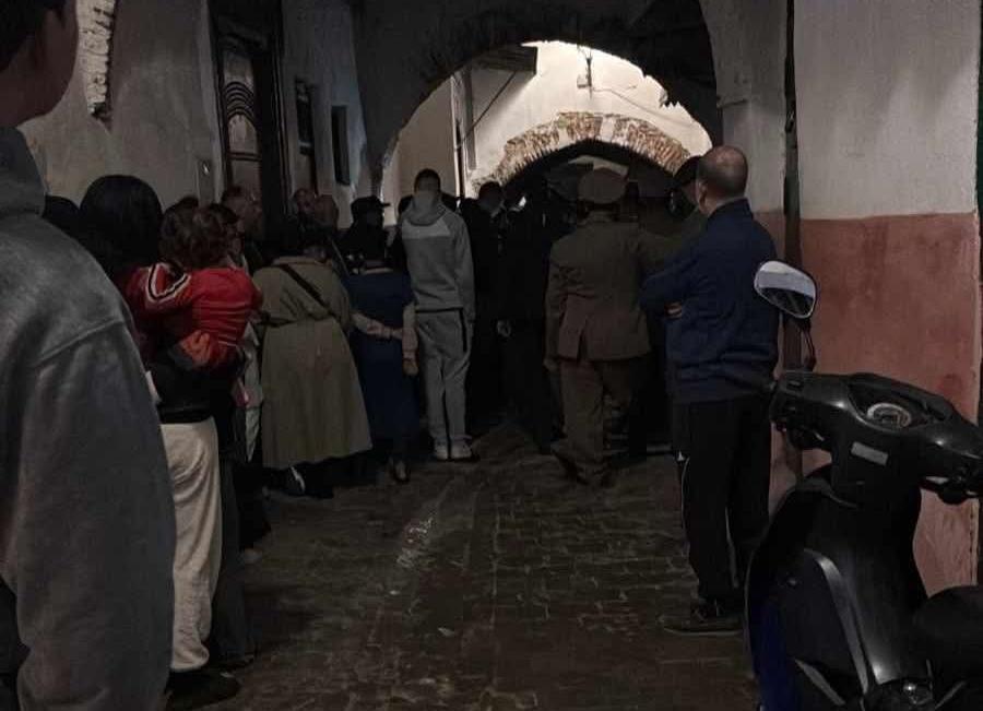 فاجعة ليلية بتطوان: انهيار منزل بالمدينة العتيقة يسفر عن مصرع طفلين