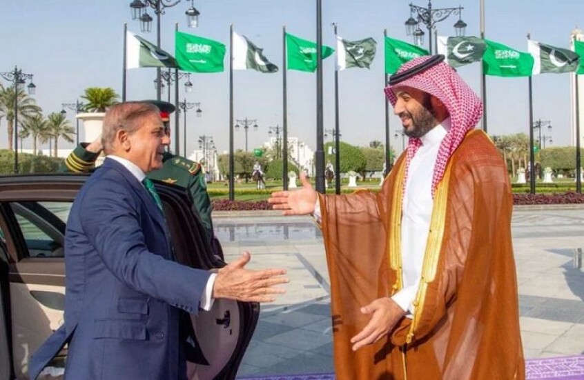 بطلب من السعودية.. باكستان توقف صفقة توريد أسلحة للسودان بـ 1.5 مليار دولار