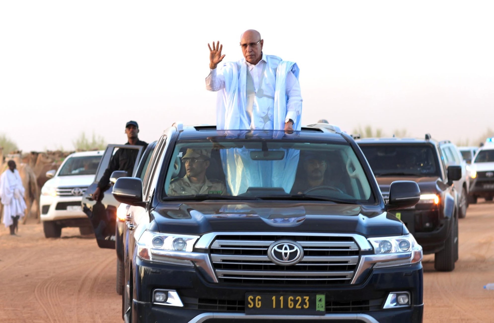 أزمة الطاقة في موريتانيا تدفع رئيس الجمهورية للتنازل عن راتبه.. والحكومة تلجأ للحظر الجزئي لتنقل السيارات داخل المدن