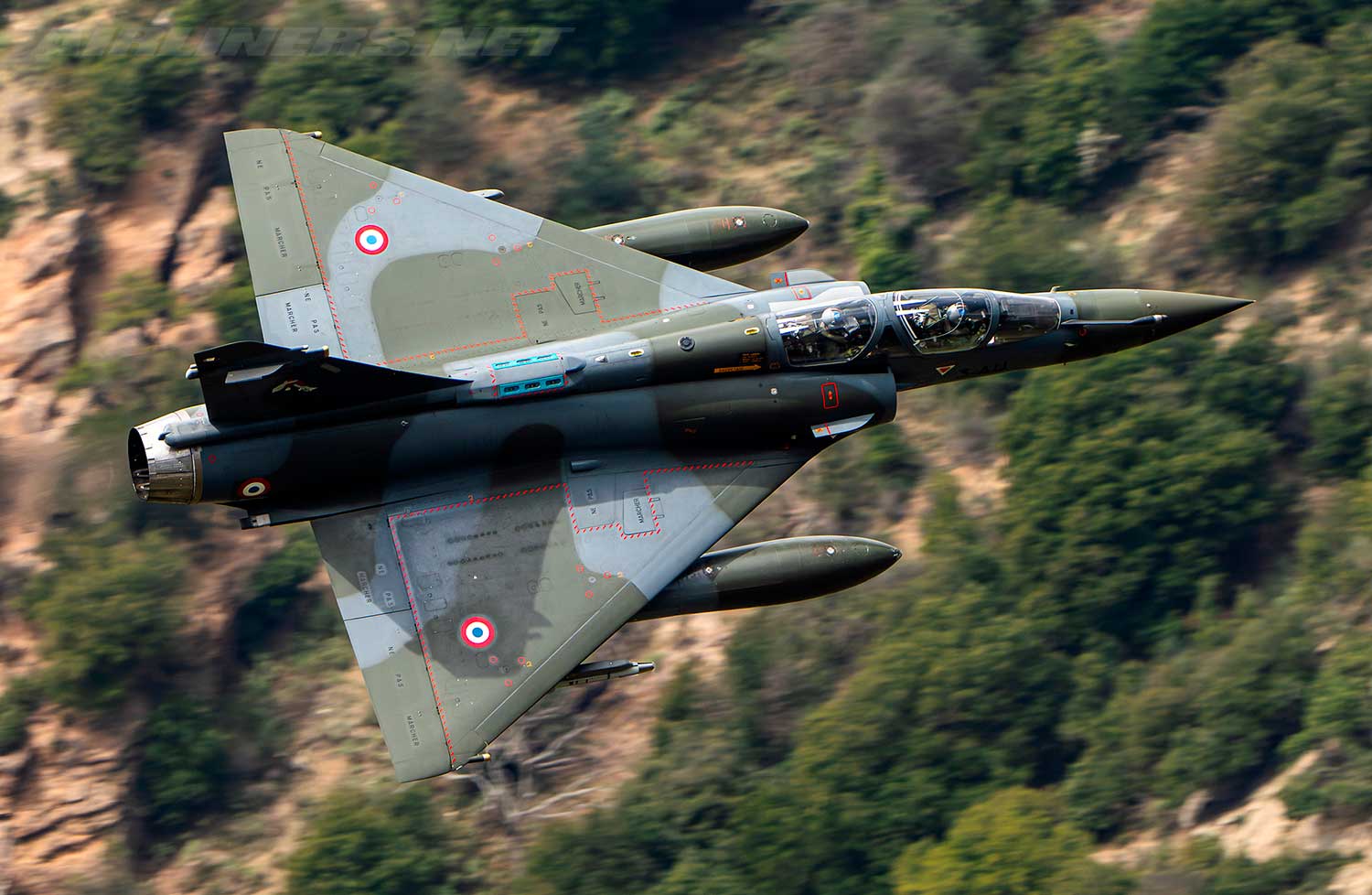 تداعيات الحرب في الشرق الأوسط تؤجل وصول ميراج الإماراتية إلى المغرب في انتظار اكتمال صفقة رافال الفرنسية