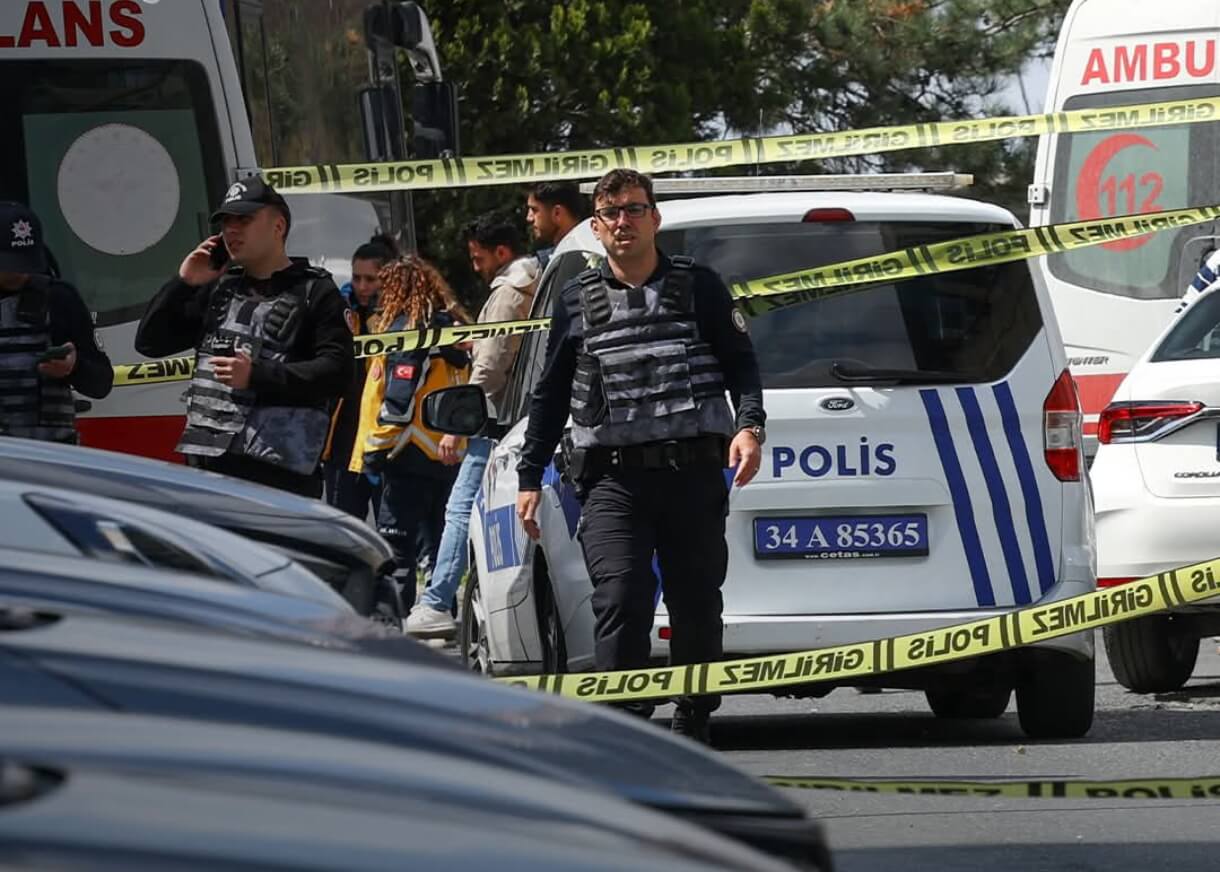مقتل 3 أشخاص في هجوم بالرصاص بمحيط القنصلية الإسرائيلية بإسطنبول