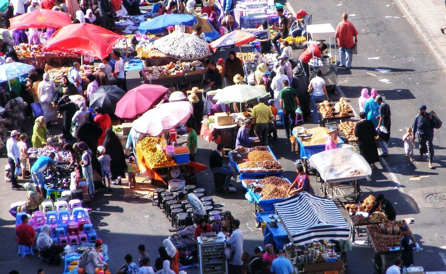 مركز دراسات: 77 في المائة من السكان النشيطين في المغرب خارج أنظمة الحماية الاجتماعية والقطاع غير المهيكل يمثل ثلث الناتج الداخلي
