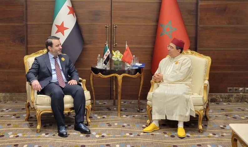 زيارة وزير الخارجية السوري إلى المغرب تفتح صفحة جديدة بين الرباط ودمشق.. وتحولات ما بعد الأسد تقرب سوريا من الاعتراف الصريح بمغربية الصحراء