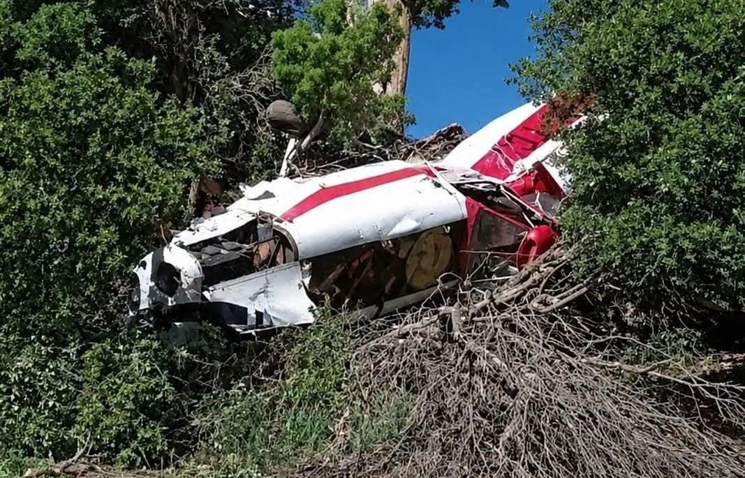 استنفار بإقليم ميدلت إثر سقوط طائرة لرش الأدوية وإصابة قائدها بجروح 