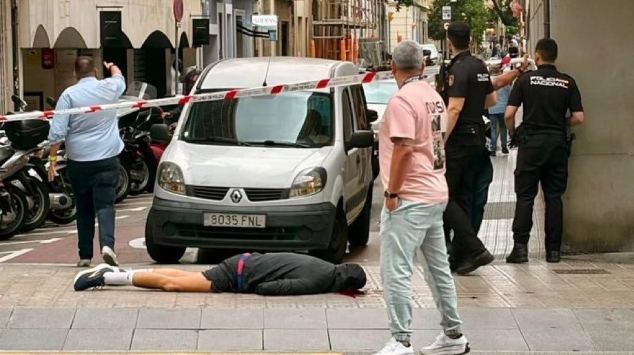 مقتل شخص رمياً بالرصاص في برشلونة تزامنا مع زيارة 